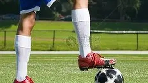 “河南杜康酒足球俱乐部与云南玉昆足球俱乐部中超比赛战平”